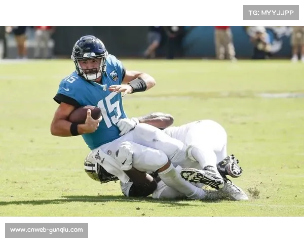 河北乙组新星崭露头角 石家庄队15岁四分卫展现超凡视野优势