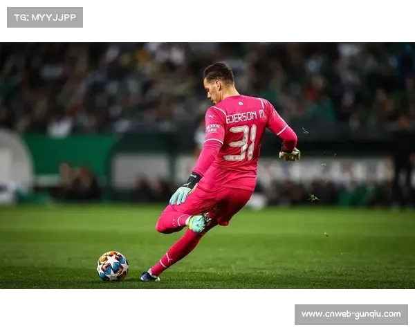 门将对决，索默与阿利松互献神扑力保球门