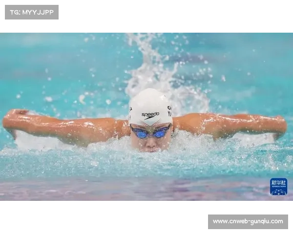 机关三小游泳结课比赛设男女混合接力，强调团队协作精神